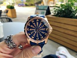 Picture of Roger Dubuis Watch _SKU735897373901459